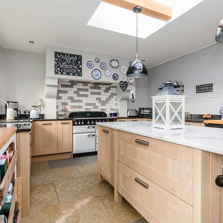 Pretty Country Home Dog Friendly On Request Henfield Bagian luar foto